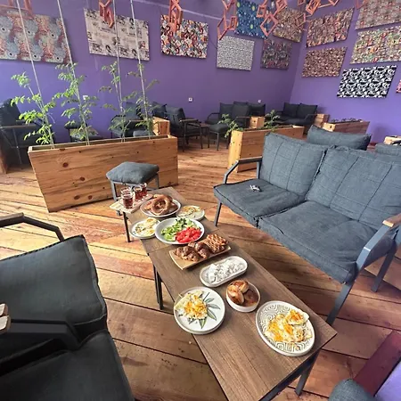 A07 Хостел Алания